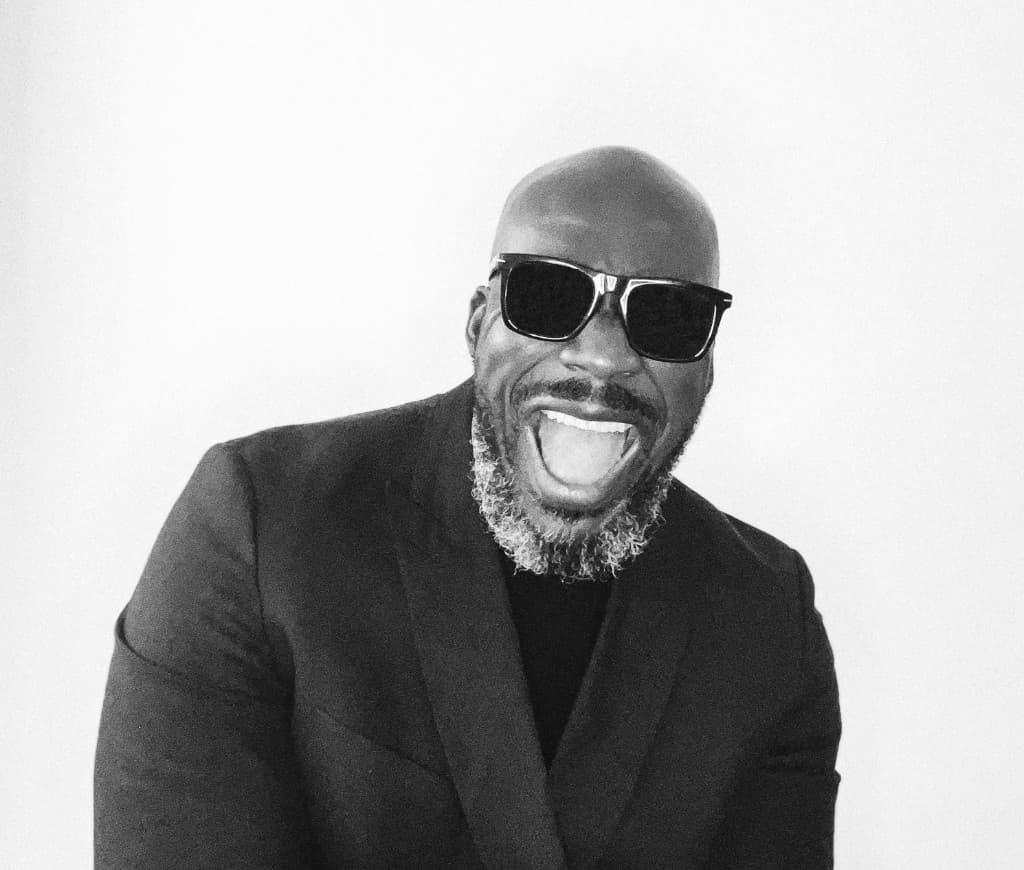 Buki Koshoni, award-winning visual artist and founder of RAW